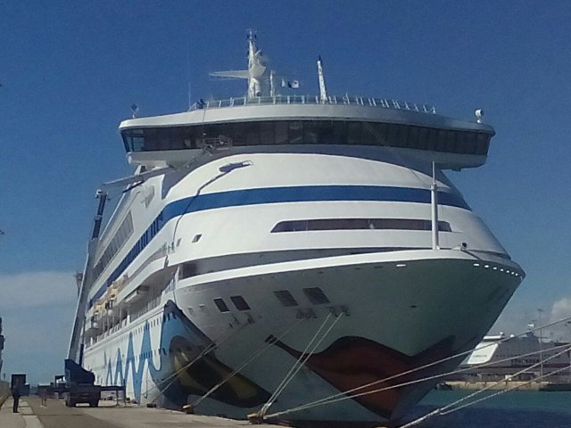 aida stella celebrity constellation le lyrial  sovereign  1